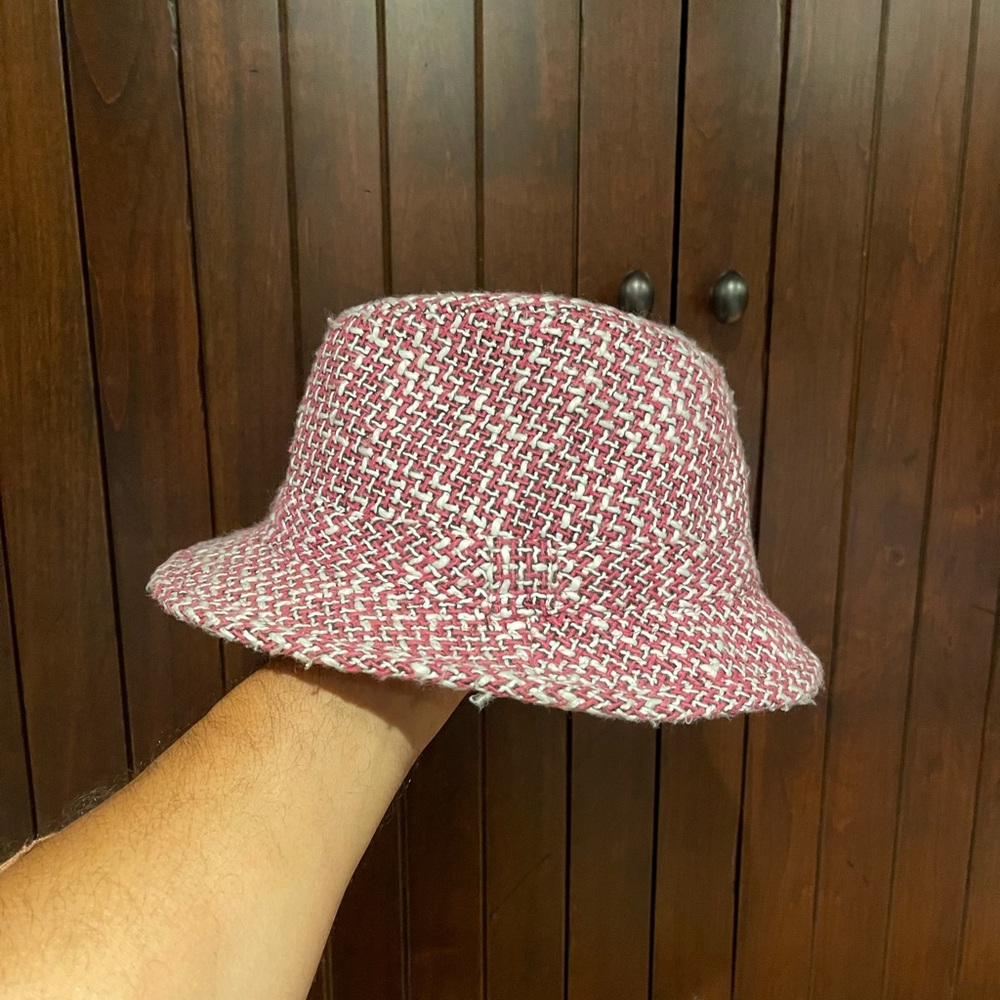 Hat - Picture 3 of 7